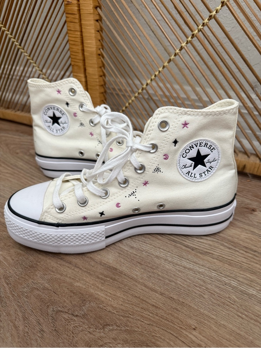 BRAND NEW Converse Women's Cream High Top Sneakers with Design